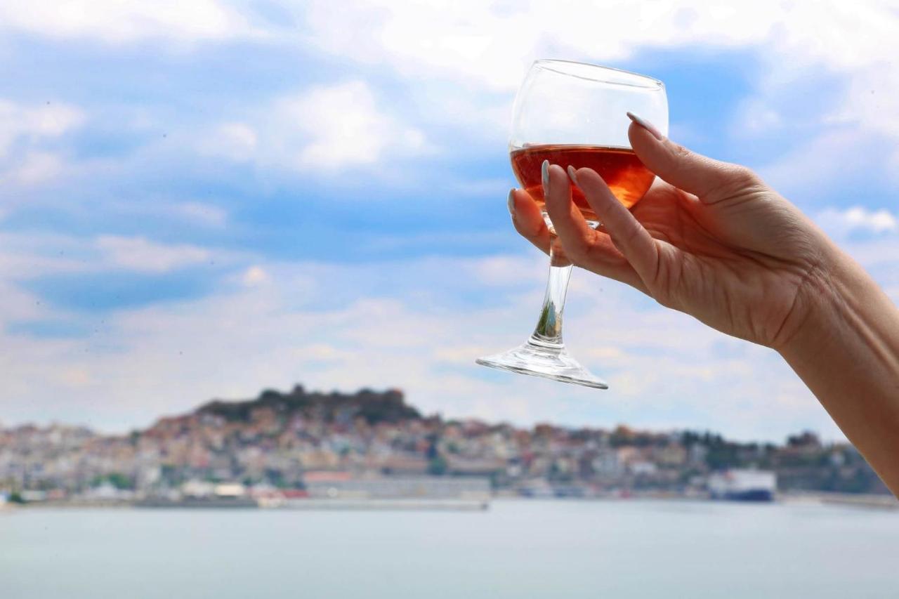 Kavala'S Blue Dream Appartment ภายนอก รูปภาพ
